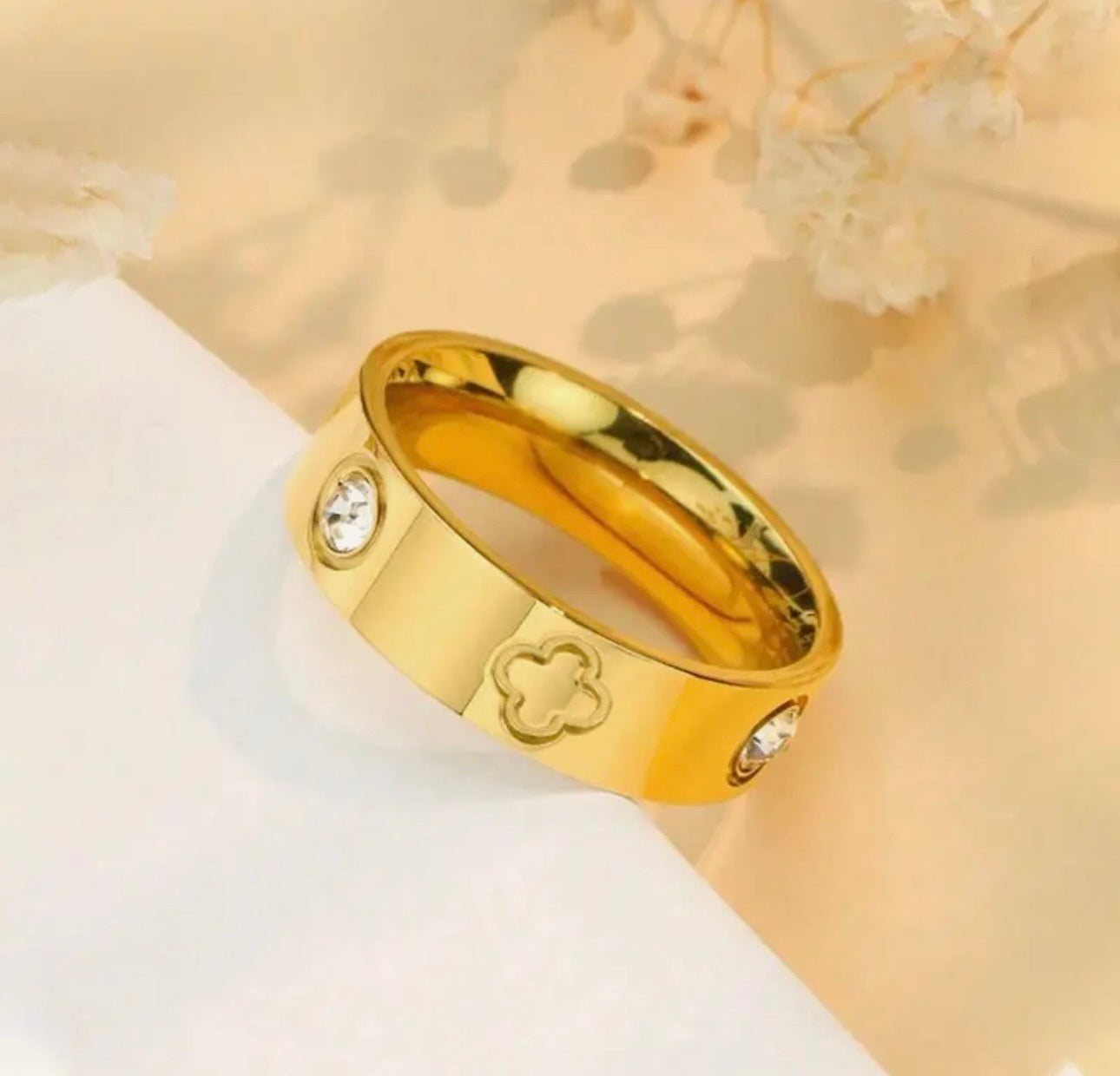 Rhinestone cross Gold Ring